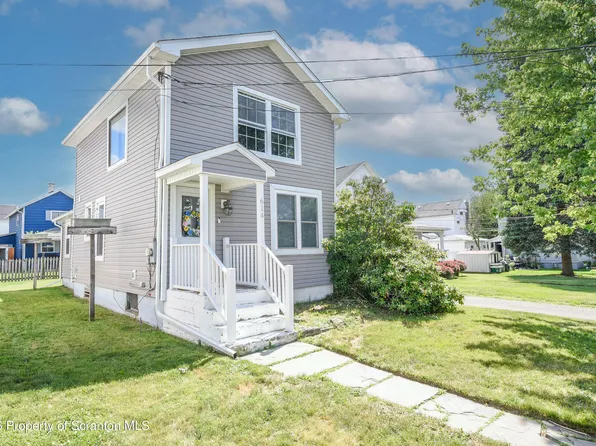 614 Warren St, Peckville, PA 18452