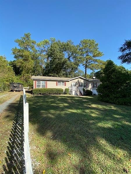 2nd image of 181 Lakeview Drive No 3 SE