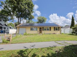 20 Beaconsfield St, Lawrence, MA 01843