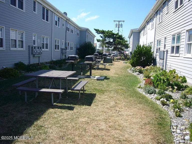 1201 Ocean Ave #54 — Photo 25