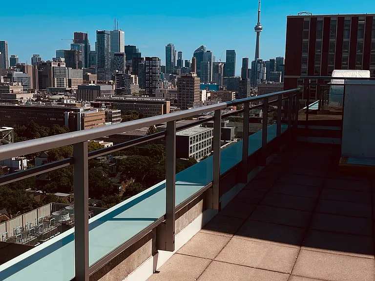 736 Spadina Ave #803 — Photo 3