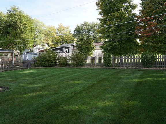 5th image of 13821 Lawler Ave