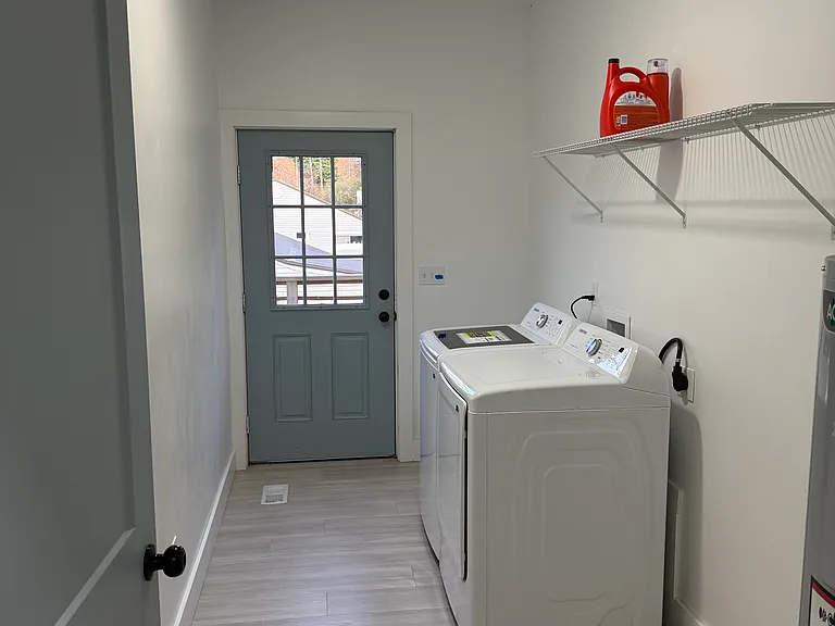 1744 Reynolds St — Photo 8