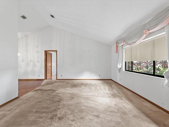 5th image of 1765 Apricot Dr