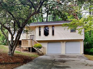 4557 Mossy Ln NW, Lilburn, GA 30047