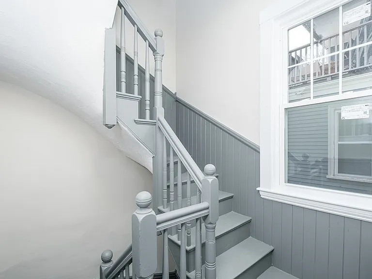 39 Perry St #1 — Photo 18