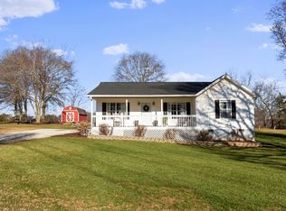 805 Sunview Dr, Seneca, SC 29678