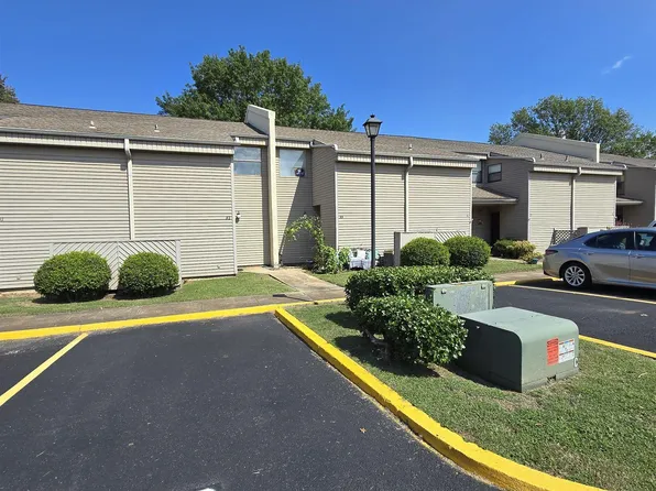 135 Hillview Dr APT 32, Fairfield Bay, AR 72088
