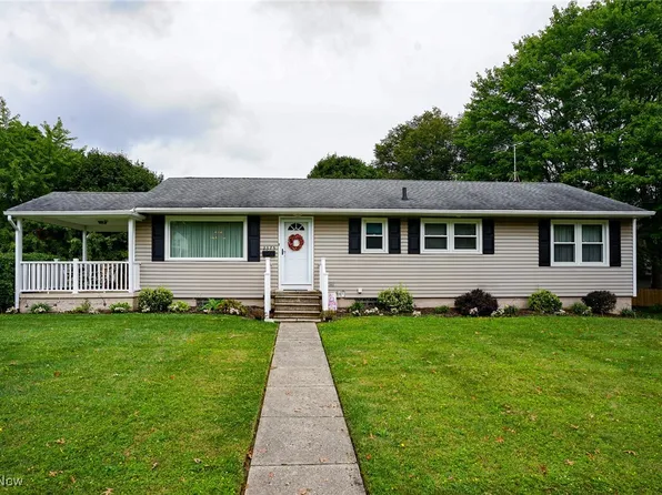 2375 Burnham Rd, Akron, OH 44333