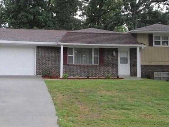5th image of 5016 Woodhaven Dr