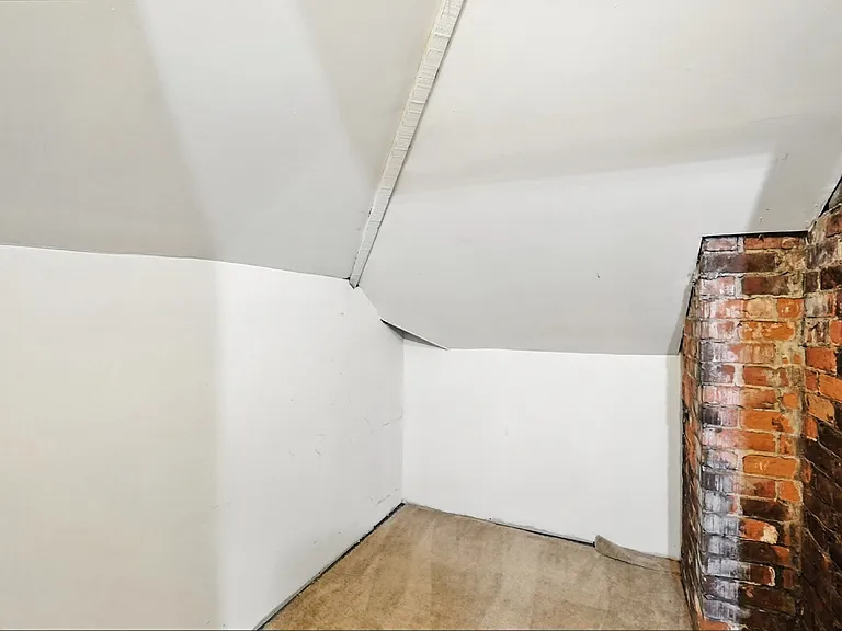 218 Brown St — Photo 11