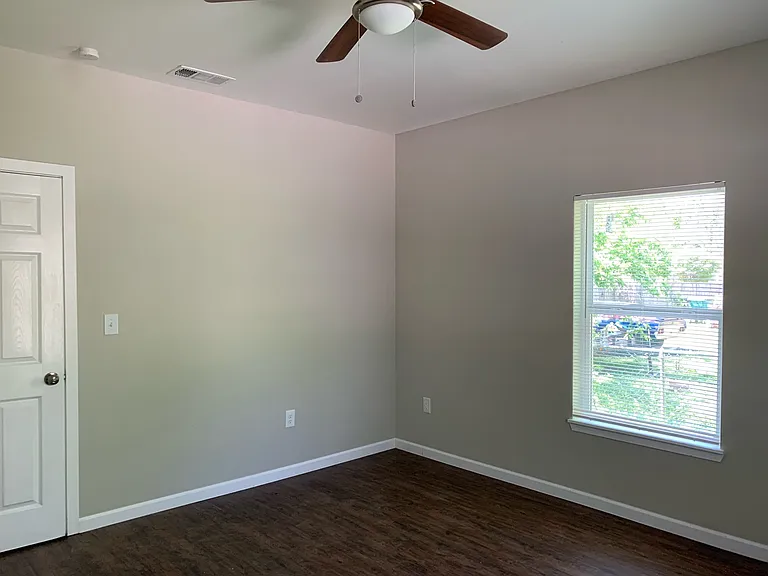 1012 Fay St — Photo 10
