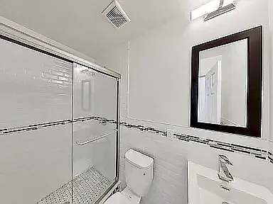 35 Schaefer St #3R — Photo 9