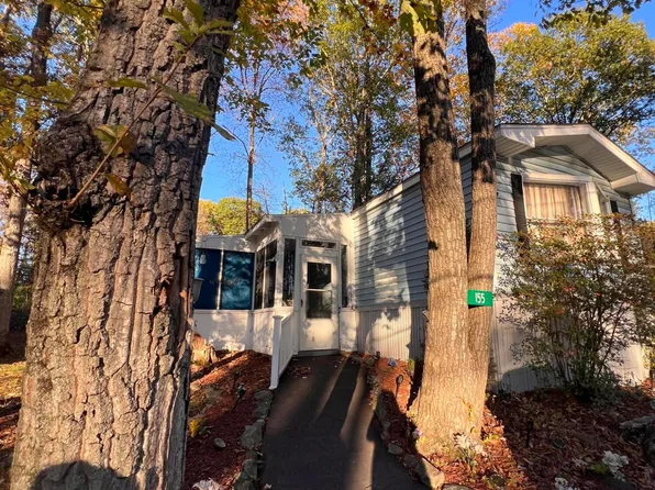 155 Bartion Ct, Bartonsville, PA 18321