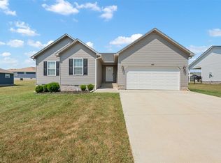 461 Labrador Dr, Bowling Green, KY 42101