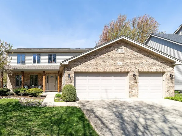 4303 Pradel Dr, Naperville, IL 60564