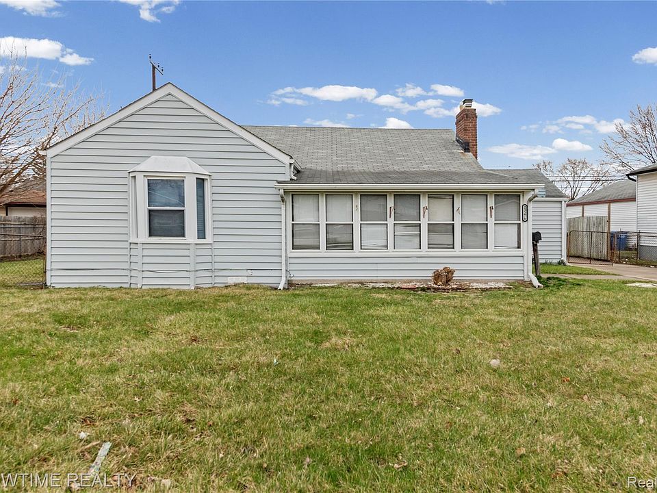 1st image of 23276 Stewart Ave