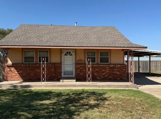 2705 9th Ave, Canyon, TX 79015