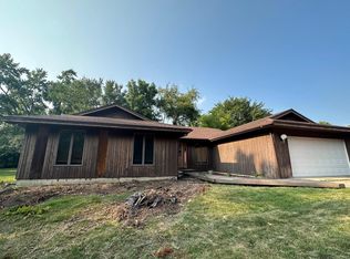 9499 402nd Ave, Genoa City, WI 53128