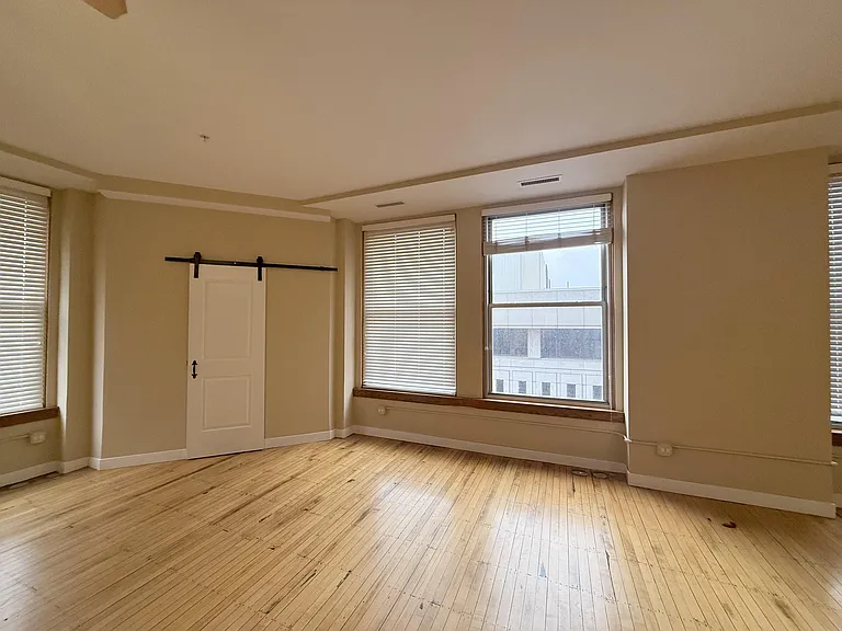 Pioneer Endicott — Photo 186