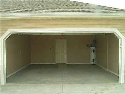 2nd image of 105 Villa Dr