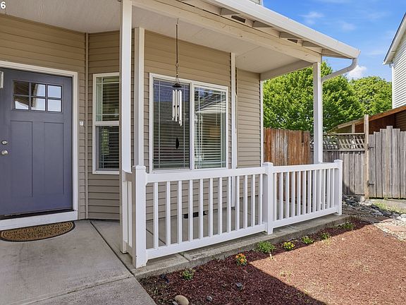 5th image of 8704 NE 87th Cir