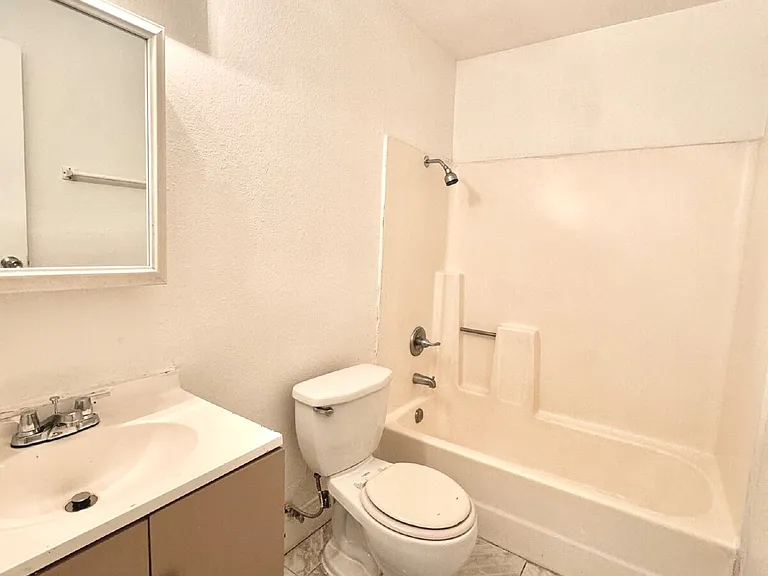 3427 E Cheyenne Ave #A — Photo 27