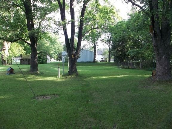 2nd image of 154 Crestview Ln