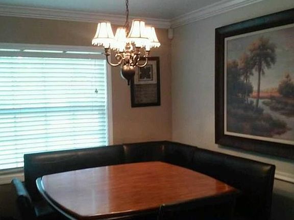 5th image of 3237 Kelvington Dr