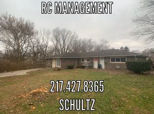 42 Schultz St APT A, Danville, IL 61832