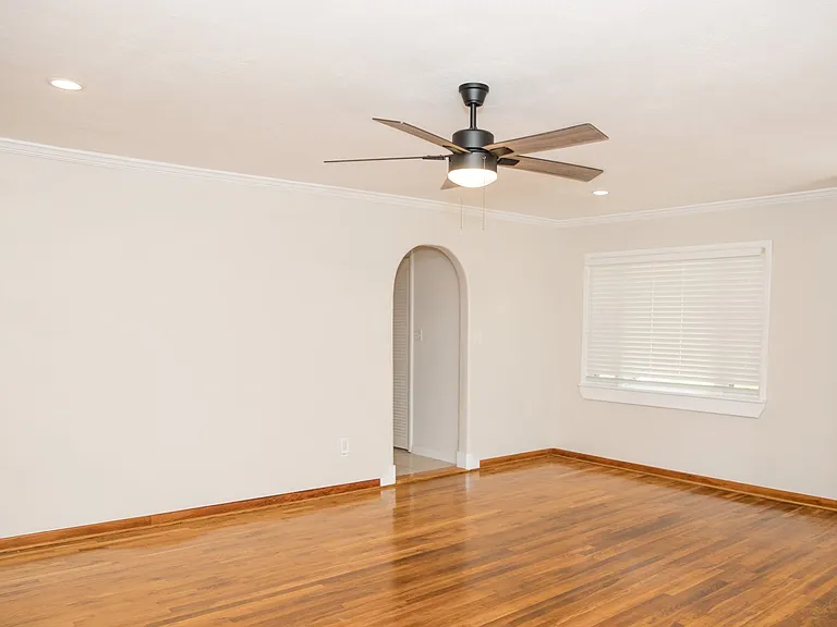 7099 Pine Hill Rd — Photo 3