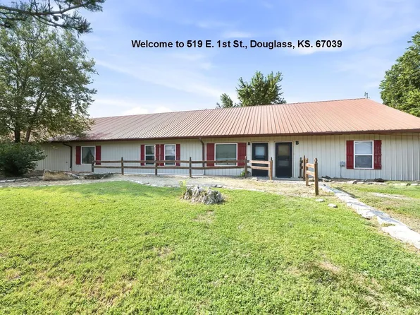 519 E 1st St, Douglass, KS 67039