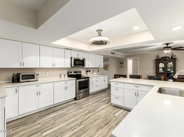 21002 N PALM DESERT Drive, Sun City West, AZ 85375