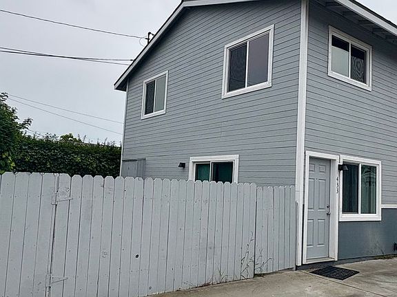 2nd image of 433 S Arcade Dr