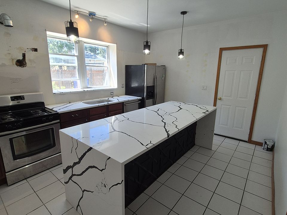 1st image of 3706 W George St #1