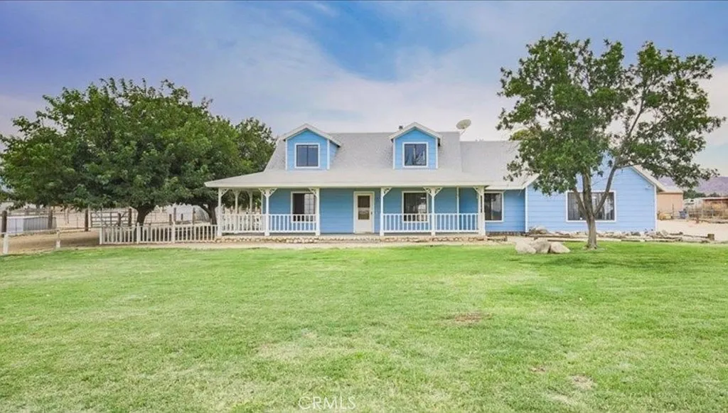 4 bed, 2302 sqft, $3,100 — Photo 1