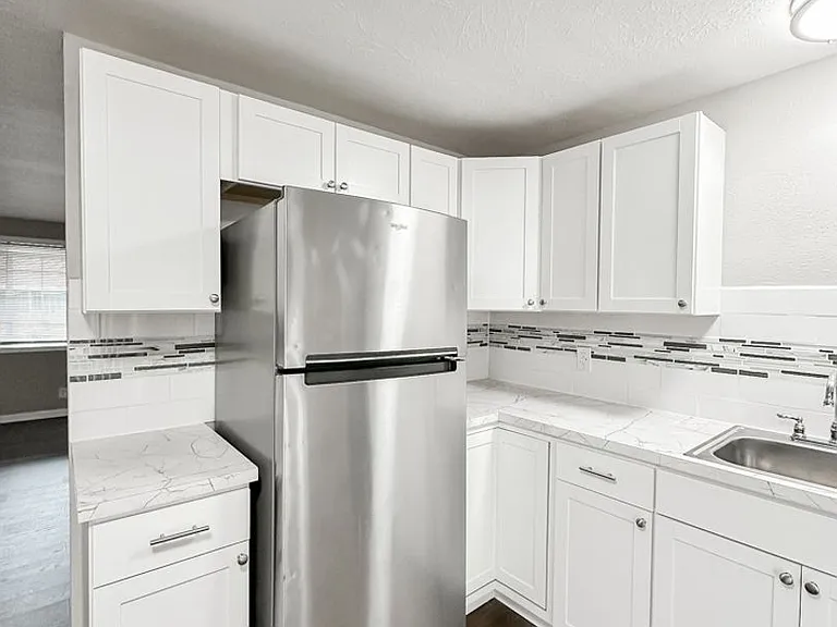Oak Village West — Photo 10