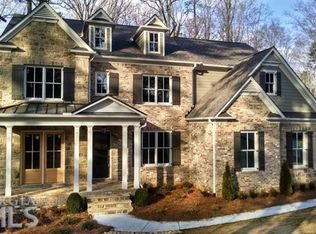 1380 Nerine Cir, Dunwoody, GA 30338