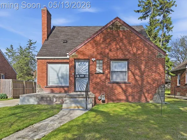 17377 Dresden St, Detroit, MI 48205