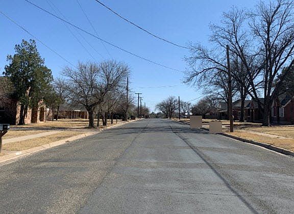 4th image of 3004 Avenue U