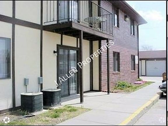 4th image of 901 Syracuse Ave Building C-40