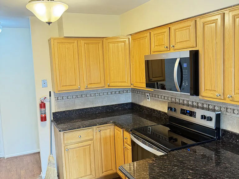 309 Green Hollow Dr #309 — Photo 12