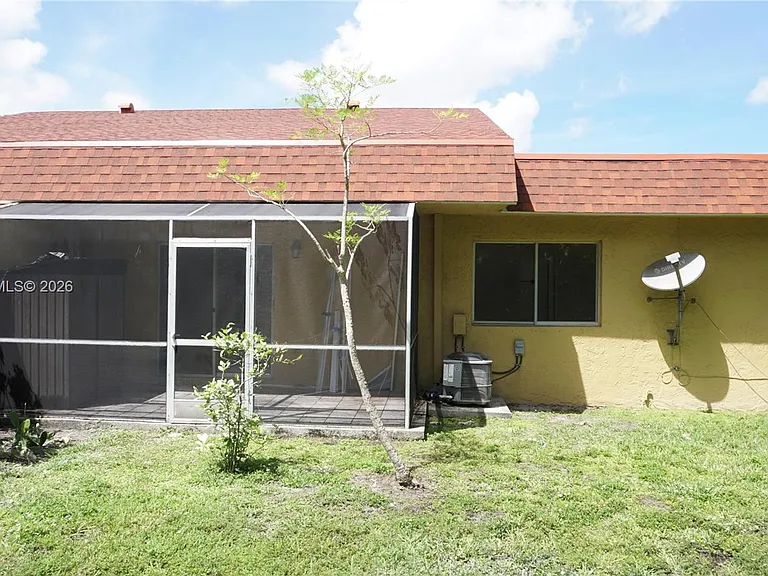 10722 La Placida Dr #9-B2 — Photo 13