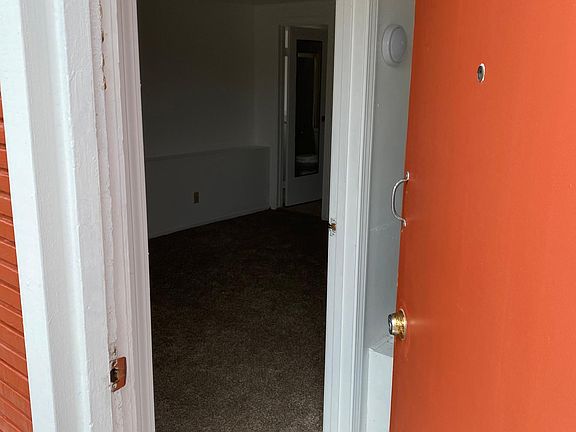 2nd image of 500 Southgate Ave
