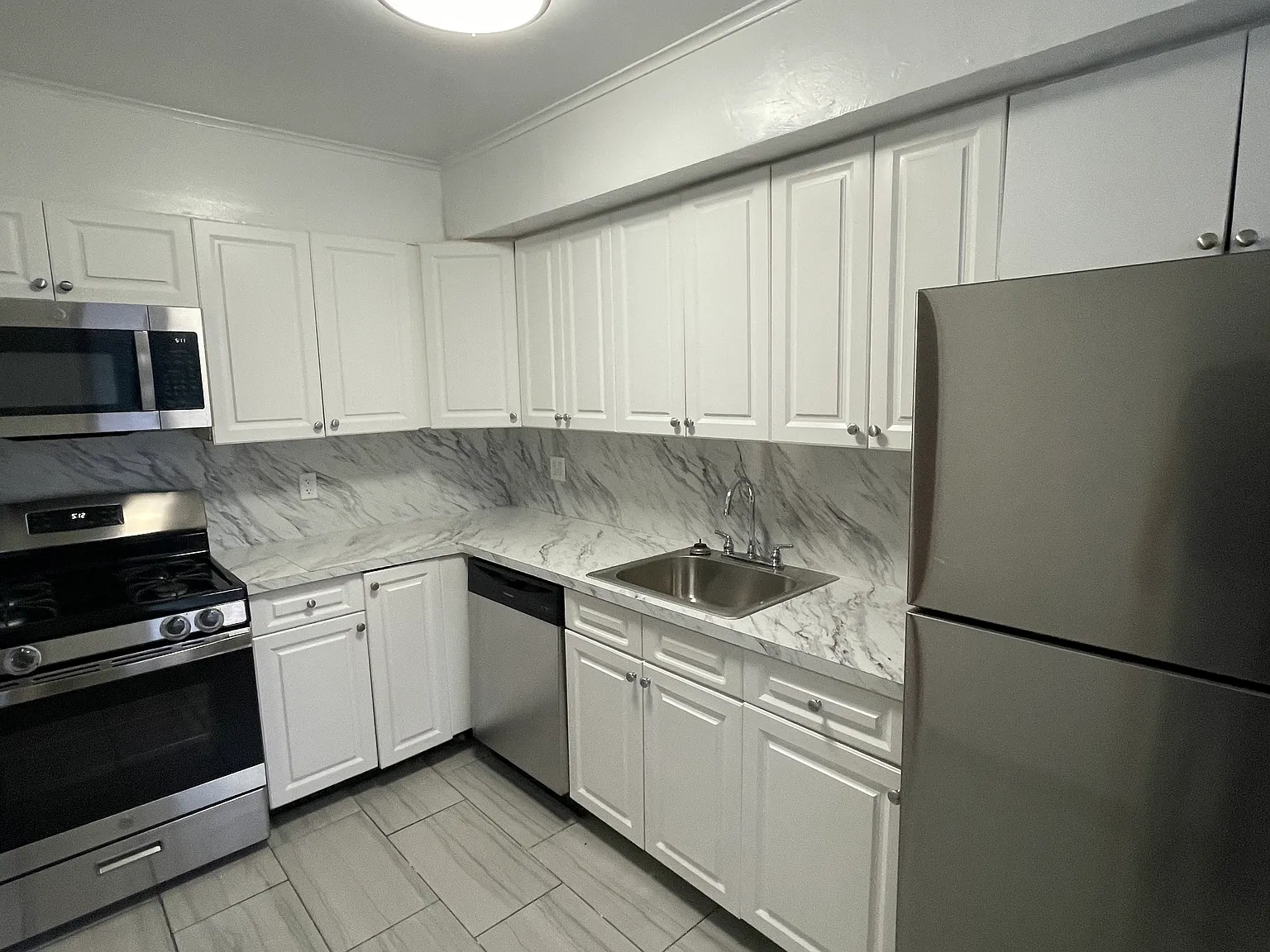194th St, Fresh Meadows — Photo 2