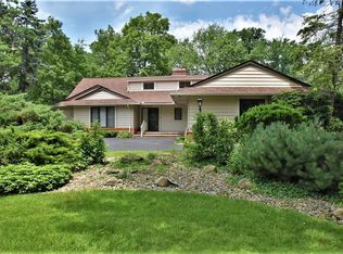 26701 Hendon Rd, Beachwood, OH 44122