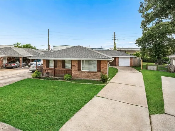 8416-18 Valor Dr, Chalmette, LA 70043