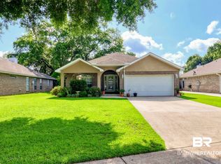 7062 Raintree Ln, Gulf Shores, AL 36542