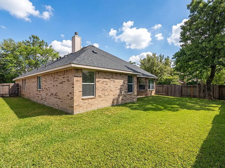 138 Bryce Branch Cir — Photo 36