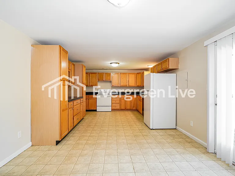 6868 Gilette Dr — Photo 7